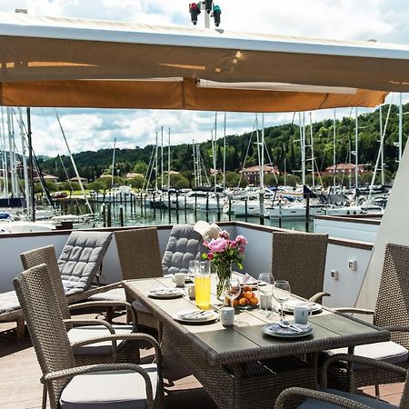 فيلا بورتوروزفي Marina Luxury Houseboat Olive المظهر الخارجي الصورة